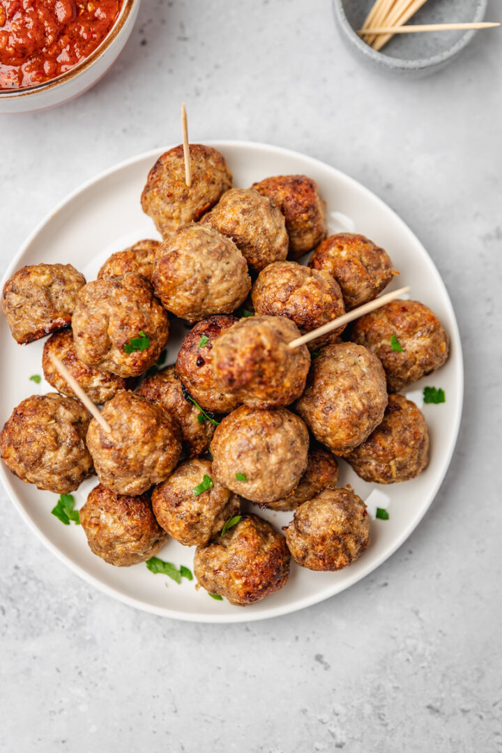 Easy Oven Baked Meatballs (Mini Meatballs)